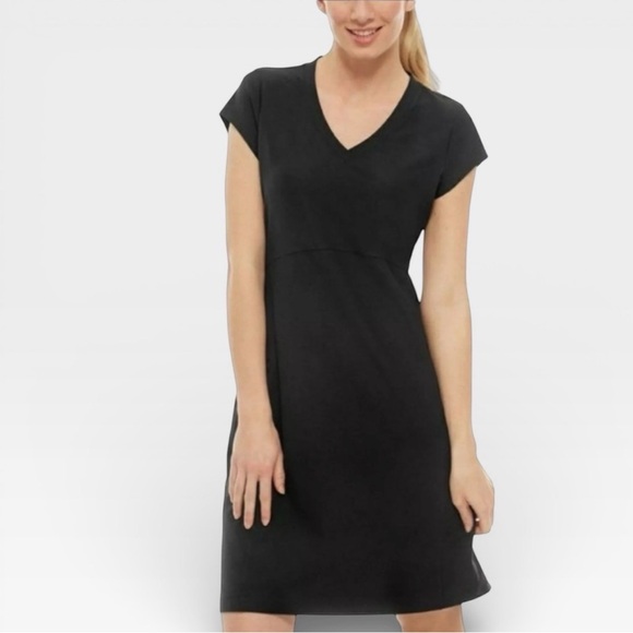 L.L. Bean Women’s Classic Black Performance Dress - Picture 3 of 9